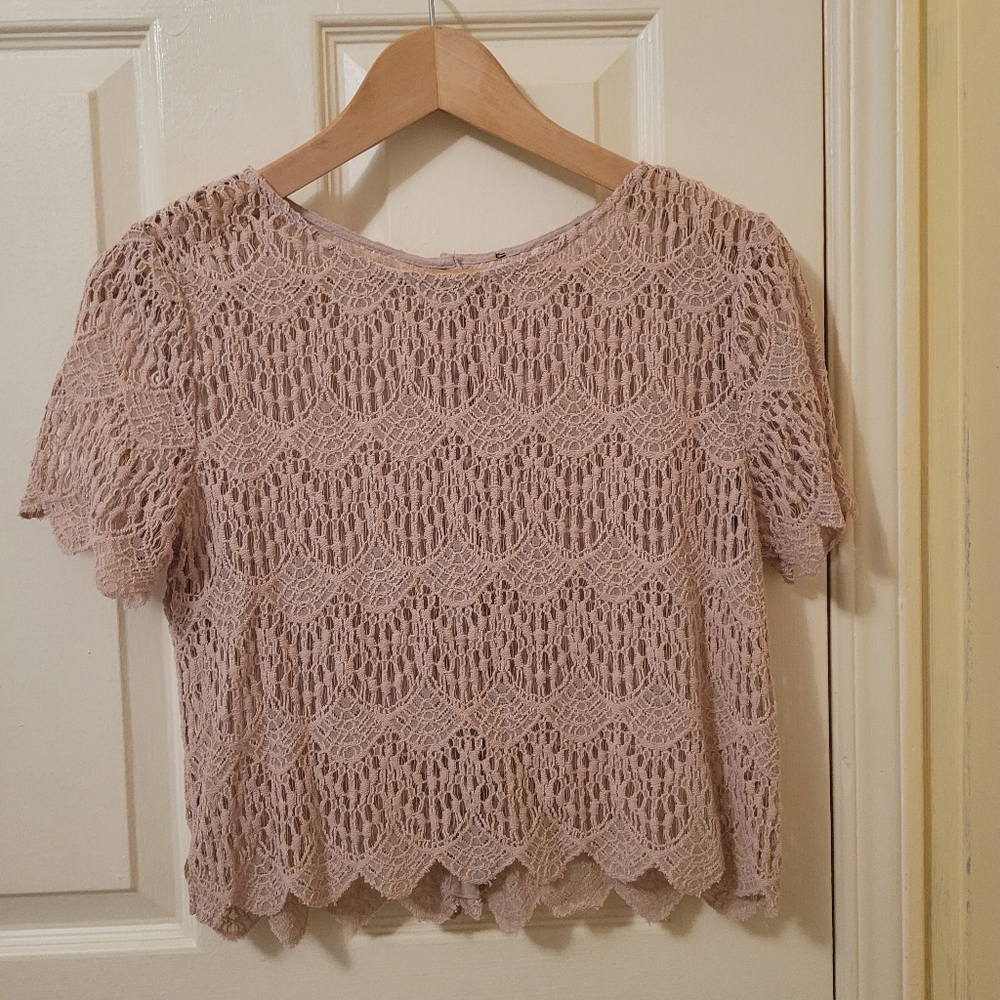 Y2K blush pink crochet top